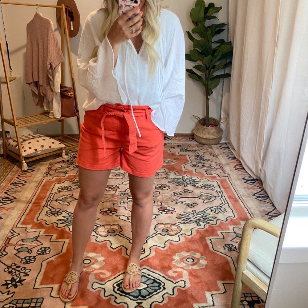 Tie shorts
